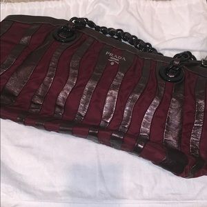 prada tote